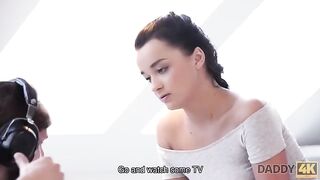 Tini kisasszony és az vén krapek