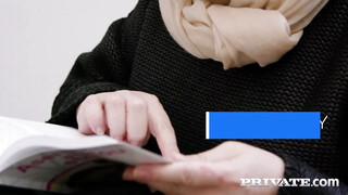 Brittany Bardot egy fiatal fiú keféli análba