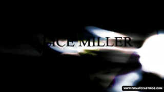 Alice Miller keményen bekúrva minden irányból