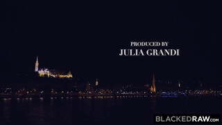 BlackedRaw - Emily Cutie két barna pélót kap