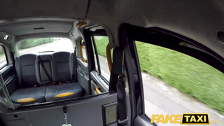 Fake Taxi - Alice Judge análba rakva a taxiban