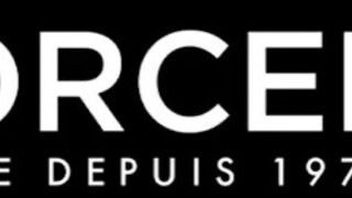 Dorcelclub.com - kettő fekete csajszi megosztozik egy srácon
