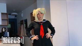 Mofos - Sweetie Fox a cosplayes nőci popsiba tolva