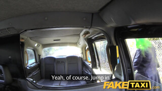 Fake Taxi zöld hajú bige popsikája kúrható