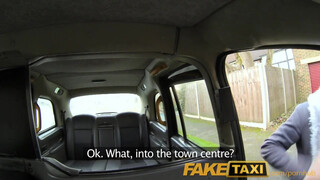 FakeTaxi - cseh nőci széttárja a lábait és mindent enged