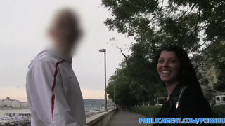 PublicAgent - Vivien Bell a gyönyörű kreol csajszi