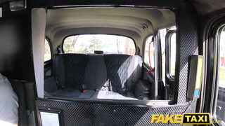 Fake Taxi  - ez a kisasszony csak a kőkemény kárót szereti