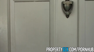 PropertySex - gyönyörű világos szőke ingatlanos hölgyemény