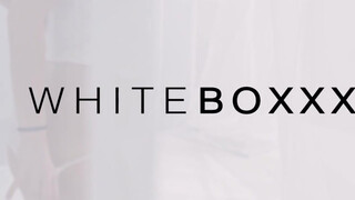 WHITEBOXXX - kikötözve nyalatja ki a pináját a nőci