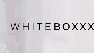 WhiteBoxxx - méretes picsájú nőci reggel is akar kefélni