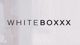 WhiteBoxxx - gyönyörű világos szőke lány reggel akar kefélni