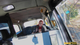 Fake Taxi - Óriás didkós latina lány
