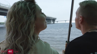 Slim4K - Iris Kiss Kiss seggluka megdöngetve