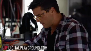 Digital Playground - Amia Maley formás hatalmas műmellei