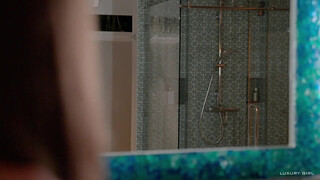 Luxury Girl - Csodás testű amatőr kiscsaj