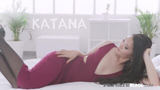 Private Interracial - Katana a japán fullos kiscsaj