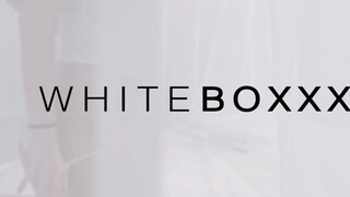 WhiteBoxxx - Jolee Love a szexy méretes csöcsű német milf