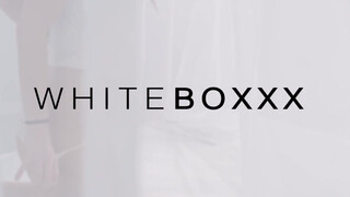 WhiteBoxxx - Oxana Chic pinája megkúrelva