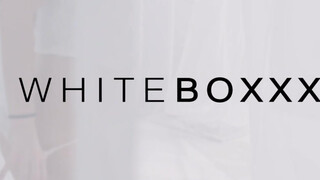 WhiteBoxxx - Emily Cutie a bombázó ukrán spiné