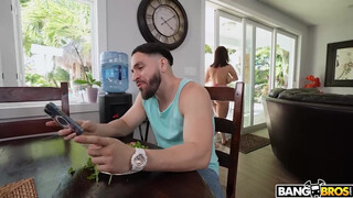 BANGBROS - Crystal Chase a méretes csöcsű brazil nőci