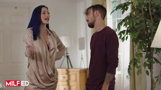 MILFED - Eve Marlowe fiatalabb pasival kefél