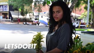 Aranyos csoki milf selena gomez mélyen dugva kolumbiai pinában