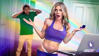 Cory Chase hatalmas seggét a nevelő fiatal bré megdugja