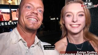 Német pornószínész csábítja a turista pasit igazi dugásra